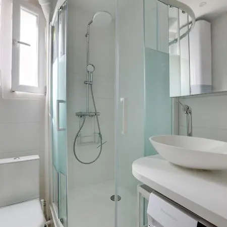 705 Lecourbette - Superbe *